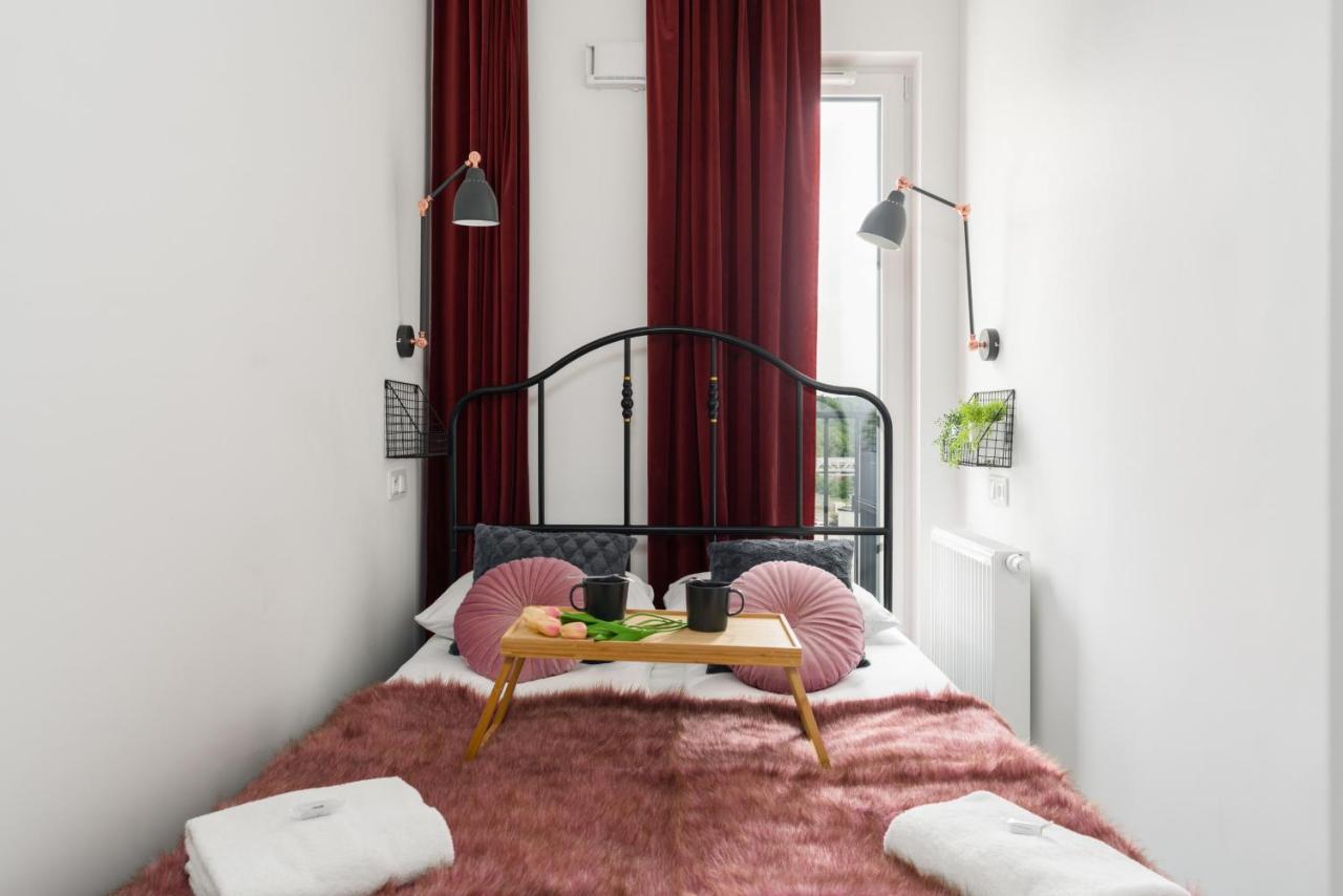 Esencja Apartments With Free Parking Garbary 104 By Noclegi Renters Poznań Extérieur photo