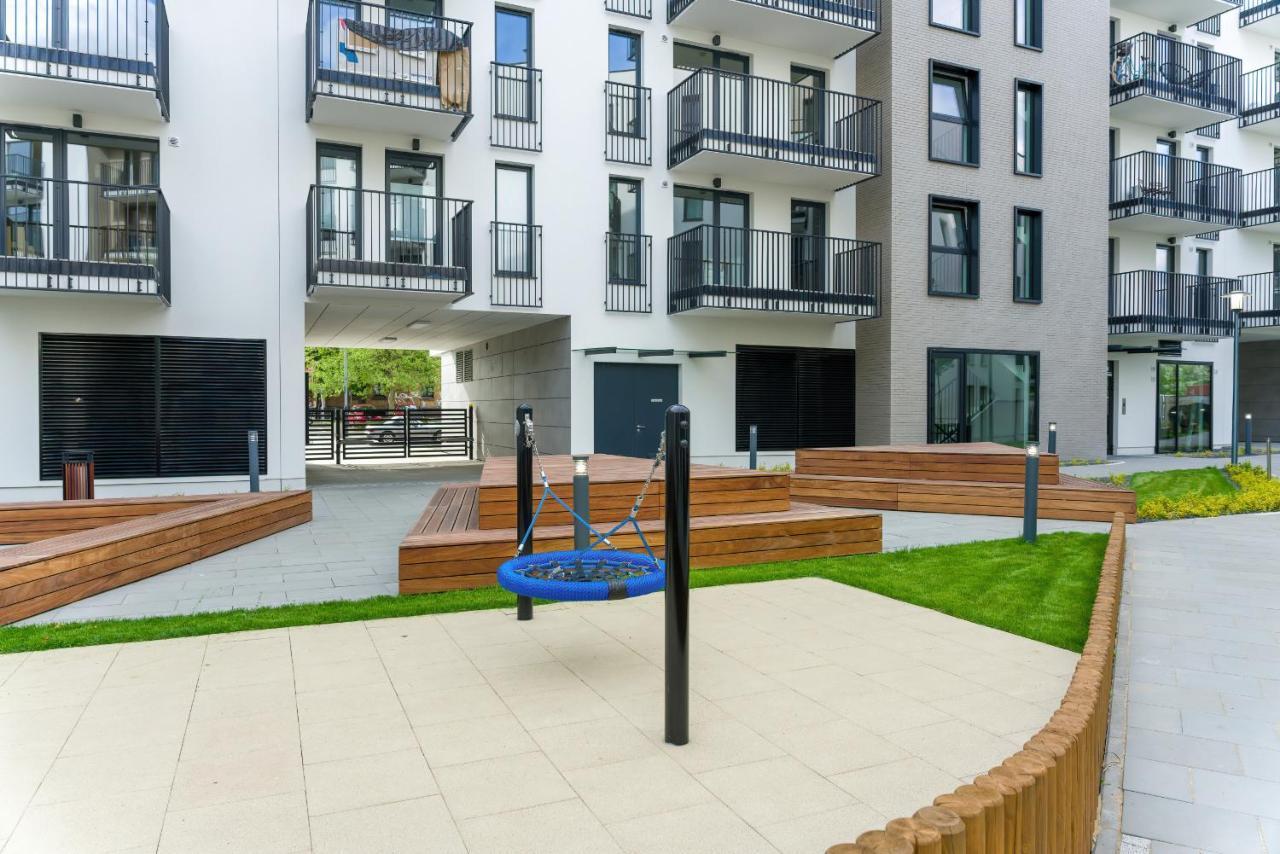 Esencja Apartments With Free Parking Garbary 104 By Noclegi Renters Poznań Extérieur photo
