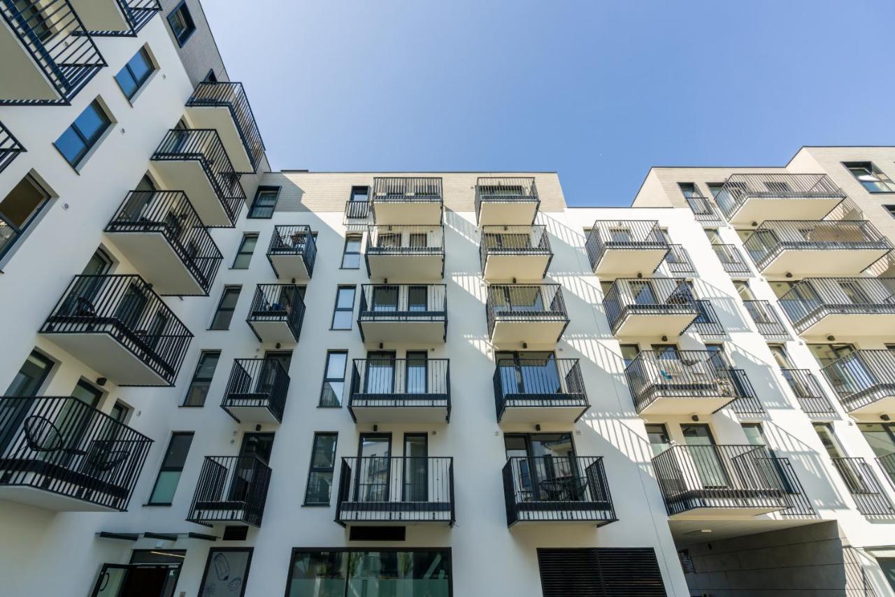 Esencja Apartments With Free Parking Garbary 104 By Noclegi Renters Poznań Extérieur photo