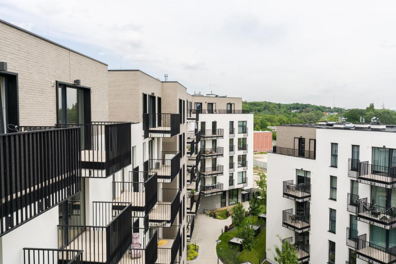 Esencja Apartments With Free Parking Garbary 104 By Noclegi Renters Poznań Extérieur photo
