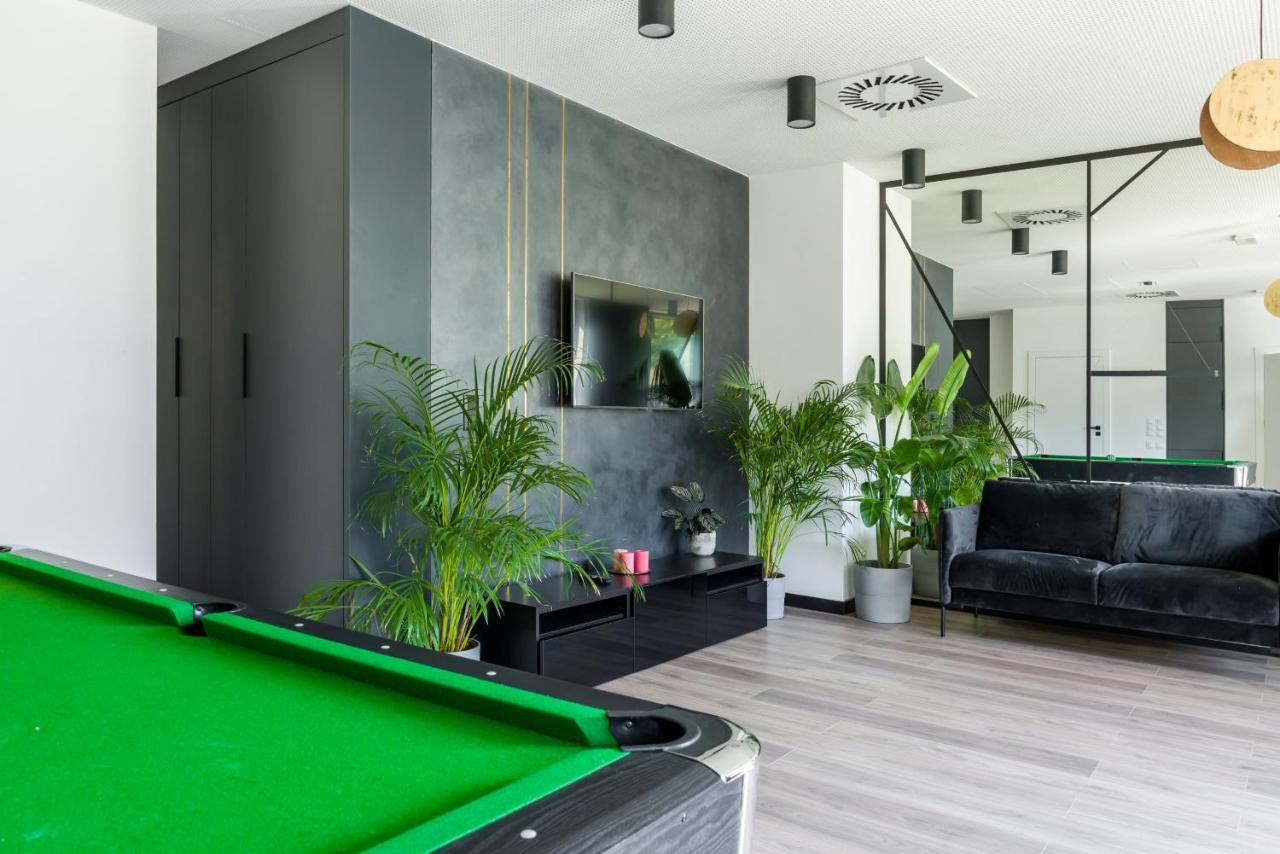 Esencja Apartments With Free Parking Garbary 104 By Noclegi Renters Poznań Extérieur photo