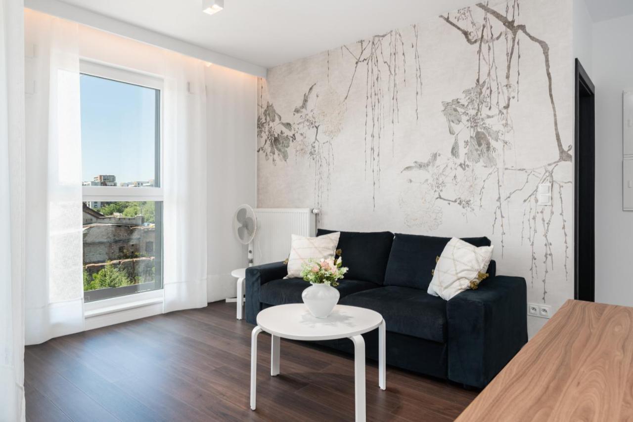Esencja Apartments With Free Parking Garbary 104 By Noclegi Renters Poznań Extérieur photo