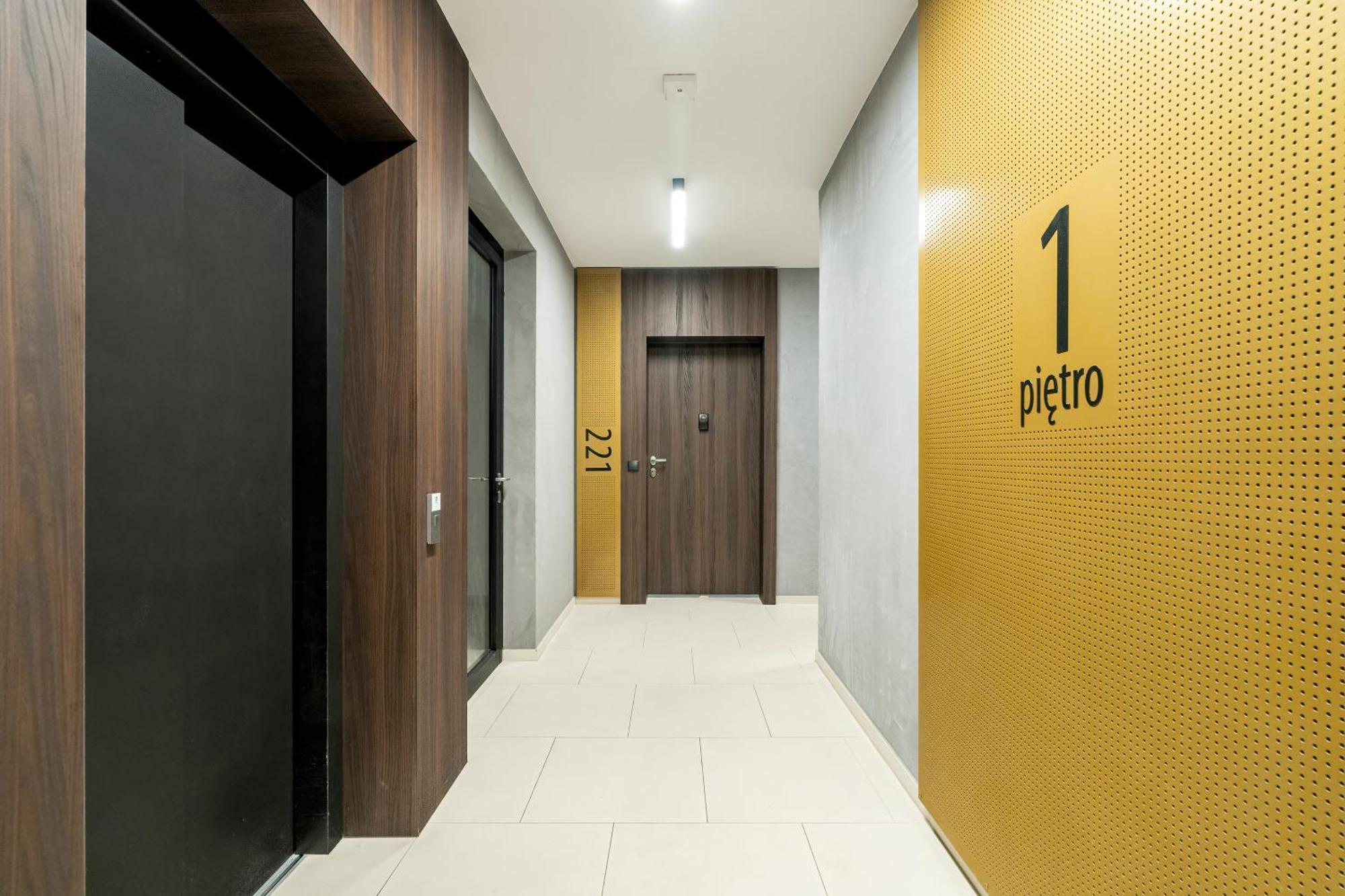 Esencja Apartments With Free Parking Garbary 104 By Noclegi Renters Poznań Extérieur photo