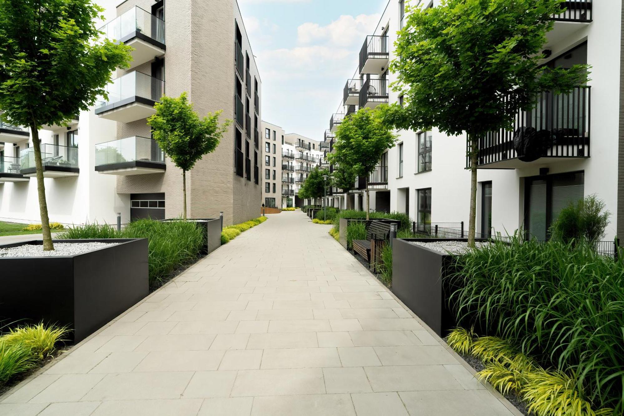 Esencja Apartments With Free Parking Garbary 104 By Noclegi Renters Poznań Extérieur photo