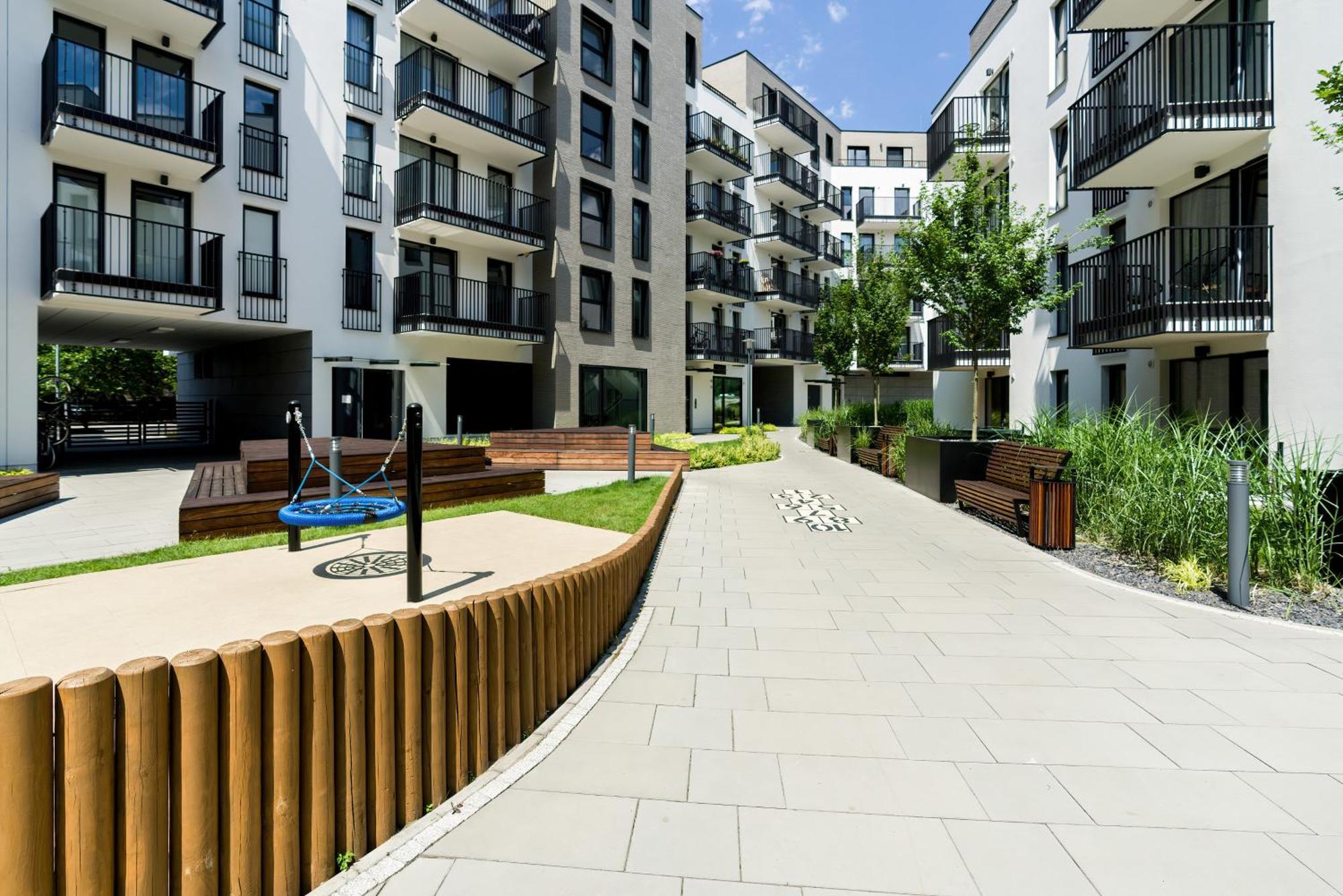 Esencja Apartments With Free Parking Garbary 104 By Noclegi Renters Poznań Extérieur photo